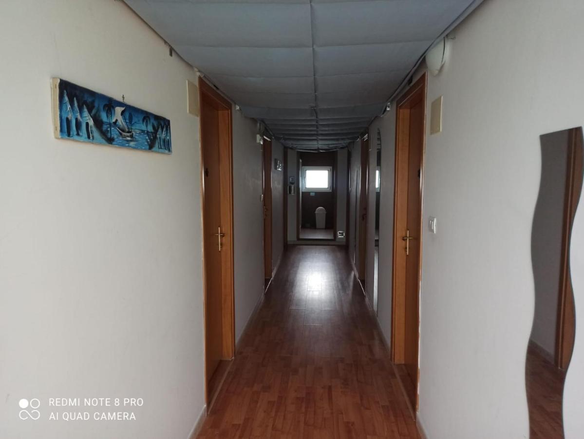Azzurro Ostello Pontecagnano Faiano Buitenkant foto